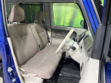運転席シート廻りは使用感も少なく、良好な状態となっています。丁寧に使われていたことがよくわかりますね。