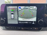 アラウンドビューモニターは車庫入れの強い味方となってくれます。上から車を見下ろすように視ることで、駐車場枠内にビシッと真っ直ぐ停めれます!☆一度使ったらわかって頂けます☆