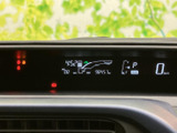視認性に優れたメーター類で、車両情報を一目で確認できます。運転に集中できる、シンプルで使いやすいデザインです。