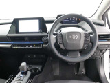 運転席廻りです。