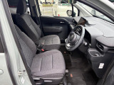 【1列目シート】現車の確認はお電話でも承っております。【セレナ/ヴォクシー/ノア/エスクァイア/ステップワゴン/デリカ/アルファード/ヴェルファイア/RAV4/NBOX/タント】