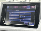 USBやBluetooth接続で、お気に入りの音楽や映像を車内で楽しめます。様々な機能が搭載され、快適なドライブをサポートします。