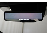 車両後方カメラの映像をインナーミラー内のディスプレイに表示します!