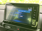 お気に入りの音楽やラジオを快適に楽しめます。ドライブの時間をより一層豊かなものに変えてくれるでしょう。