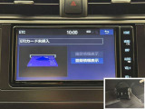ナビ画面連動のETC付きです。高速道路料金所での小銭の出し入れや雨天時における窓の開け閉めなどの煩わしさが解消できます。料金所の通過もスムーズで快適ですよ。