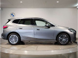 ご納車後も全国約200拠店のBMW正規ディーラーサービス工場にて保証対応いたします。お近くのBMW正規ディーラーをご案内の上、アフターメンテナンスをお受け頂けますので、安心してお乗りいただけます!!