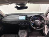 見通しの良い運転席回りとなっておりますので安心して運転をして頂けます!窓が大きいので明るく開放的な室内です