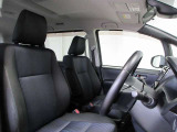視界が広く、周囲も見やすいので安心して運転できます。
