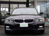 BMW在庫保有台数常時100台以上!ご来店の際はBMW本店(厚木市下荻野140-1)にご来店ください!弊社自慢の全天候型ショールーム!BMW在庫保有台数常時100台以上ございます!