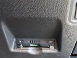 ETC車載器付きです。高速道路の料金所もスムーズに通過できます。