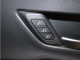 運転席は二人分のシートポジションを記憶します。