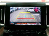 バックモニター付きですので、日常の駐車はもちろん、人や障害物などを映像で確認できるので安心です!(補助装置になりますので、目視でもご確認ください)