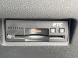 【ETC】高速道路の料金所をストレスなく通過!話題のスポットやサービスエリアに多い「スマートIC」利用時は必須のアイテムです。当店でセットアップを実施、ご納車当日からすぐにご利用いただけます!