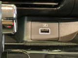 USB充電用ポートがございます。