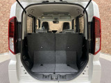 ■充実のアフターサービス■ 車の販売はもちろん、自社整備工場・自社鈑金工場・オイル交換&点検専門店舗を完備しておりますので納車後もお客様のカーライフをトータルでサポートいたします。