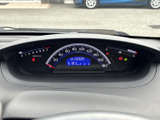 視認性の高いメーター類で、運転に必要な情報を的確に把握できます。運転に集中できる、シンプルなデザインです。