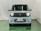 LEDヘッドライトを装備しています。LEDヘッドライトはとても明るく、雨の日や夜間走行も安全・安心です。オートライトコントロール付きで周囲の明るさに応じて自動で点灯・消灯します