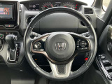 ハンドルの操作感は軽々としているため運転がしやすいです!