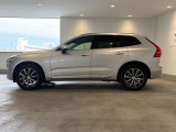 「VOLVO SELEKT APPROVED CAR」は、新車登録より6年未満および走行距離60,000km以内の車両の中からチェックのもと内外装機関において一定の基準をクリアしたボルボ認定中古車です