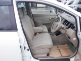 清潔で広々した座席です!是非、現車を見て体感してみてください。