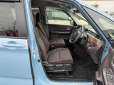 1列目シートです。足元までゆったりとご乗車頂けます!!