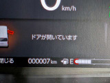 この度は当店のお車をご覧になっていただき、誠にありがとうございます。じっくり現車確認して頂けるよう、ご準備を致します!