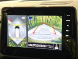 【アラウンドビューモニター】専用のカメラにより、上から見下ろしたような視点で360度クルマの周囲を確認することができます☆死角部分も確認しやすく、狭い場所での切り返しや駐車もスムーズに行えます。