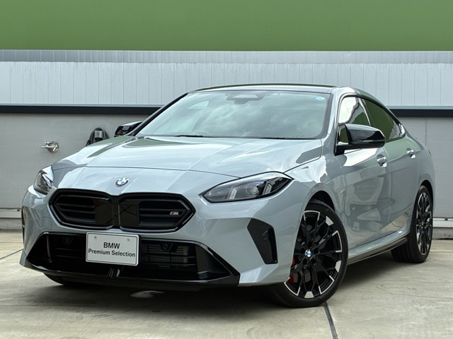 2シリーズグランクーペ M235 xドライブ 4WD