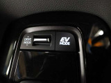 EVドライブモードで、エンジン音や排気ガスを気にすることなく走れます。早朝・深夜や屋内の駐車場などで重宝しますよ♪