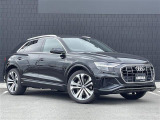アウディ Q8 55 TFSI クワトロ デビューパッケージ Sライン 4WD