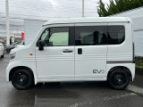 e: L4◆走行距離0.4万km◆リアカメラ付インターナビ シートヒーター ETC 当社試乗車