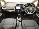 こちらの車両は、弊社で試乗車及び代車として使用しておりました。メンテナンス等もこまめに行ってきた車両ですので、安心してお乗り頂けるかと思います。