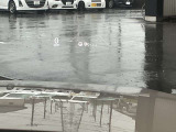 フロントガラスにスピード等の情報が映し出されます。