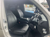運転席、助手席共に綺麗です!