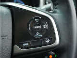 ◆アダプティブクルーズコントロール◆予め設定した車速内でクルマが自動的に加減速。前走車との適切な車間距離を維持しながら追従走行します。【LKAS】車線維持支援システムでステアリング操作を支援。