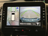 バックギアに入れて頂きますと、この様に後方が映し出されます!最終の確認はご自分の目と耳で必ず行ってください!安全第一で♪