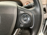 【アダプティブ・クルーズ・コントロール】予め設定した車速内でクルマが自動的に加減速。 前走車との適切な車間距離を維持しながら追従走行し、高速道路でのドライバーの疲労を軽減してくれる嬉しい機能付♪