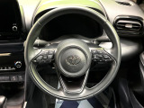 【純正革巻きステアリング】上質な革を使用することで、手にしっかり馴染みとても運転しやすいハンドルです♪