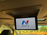 【フリップダウンモニター】大画面モニターで後席でもエンタメをお楽しみいただけます。小さなお子様にも大人気の装備です♪