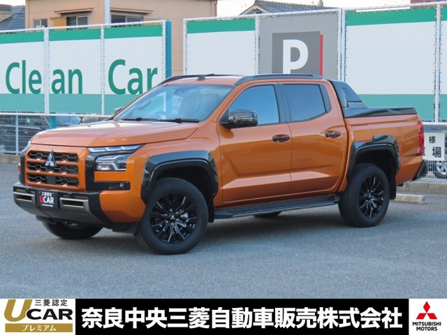 トライトン 2.4 GSR ディーゼル 4WD 