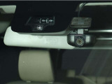 ドライブレコーダー装備:車の走行中の主に外観を中心に記録する撮影機材です!交通事故発生時の責任の所在を明確にしたり、観光等を記録するのにも役立ちます!