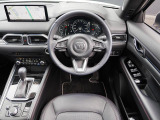 乗る人へのストレスを低減させ、長距離の移動でも疲れにくい車を目指して創られた、すべてが新しく生まれ変わったマツダの車をぜひ体験してください!