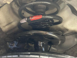 お車を安心してお乗りいただく為には、足回りの定期点検が欠かせません。サービスサポート(有償保証)では無料点検もご提供しており、安心のカーライフをお過ごしいただけるサポート体制が整っています。