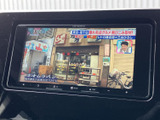 停車中にテレビや映像を楽しめるTV機能。休憩時間や待ち時間に、リラックスした時間を過ごせます。