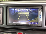 バックも安心のバックカメラ付いています。バックカメラがあると、いつでも安全にバックできますね。死角も減ります。