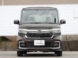 ホンダUセレクトの商品になります。品質に自信があるので走行距離無制限の1年間無料保証が付いています。もしもドライブ先でトラブルがあっても、全国のHonda Carsで対応するので安心です。