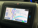 ホンダ独自のインターナビを装備しております!よりリアルタイムの交通渋滞情報を取得できたりとドライブが快適になりますよ♪