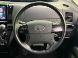 【純正革巻きステアリング】上質な革を使用することで、手にしっかり馴染みとても運転しやすいハンドルです♪