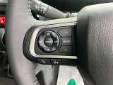 運転中でも手を離さずにオーディオの操作ができる『ステアリングスイッチ』機能があります!