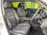 運転席シート廻りは使用感も少なく、良好な状態となっています。前オーナー様が丁寧に使っていたことがよくわかりますね。